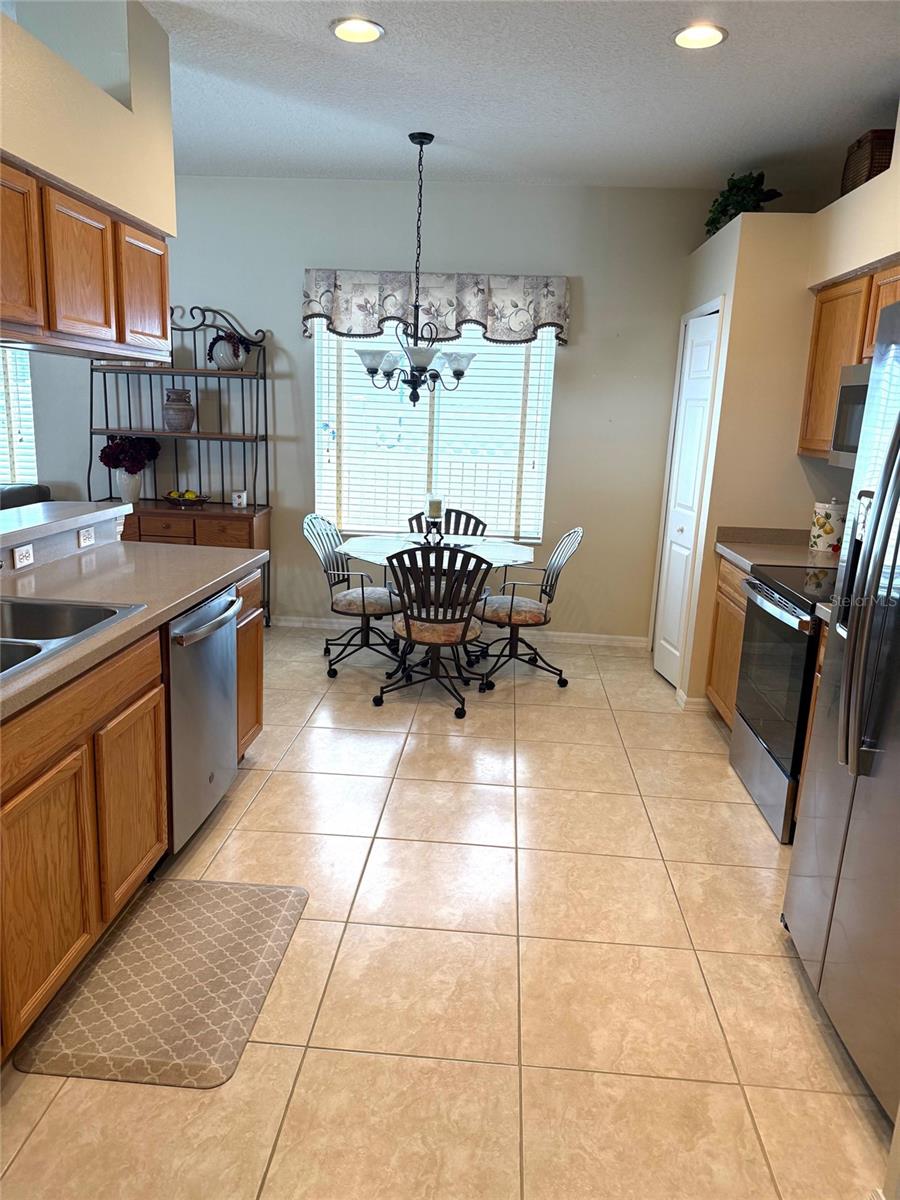 Image 9 of 43 For 1765 Oak Pond Court