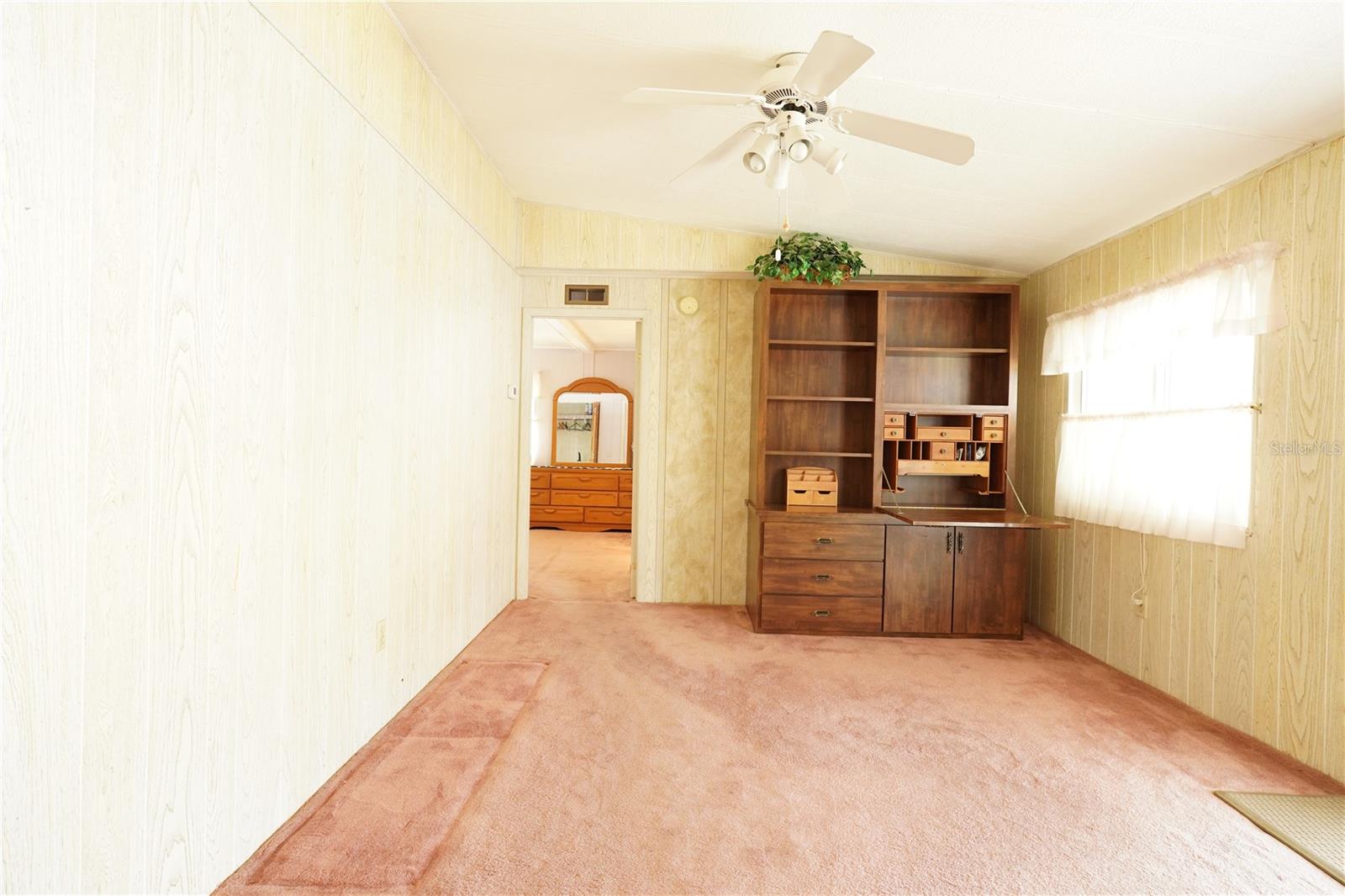 Image 12 of 32 For 82303 1st Avenue N 303