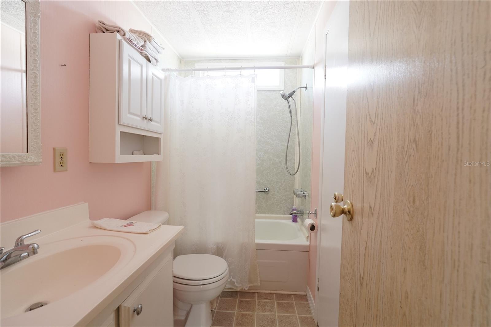 Image 15 of 32 For 82303 1st Avenue N 303