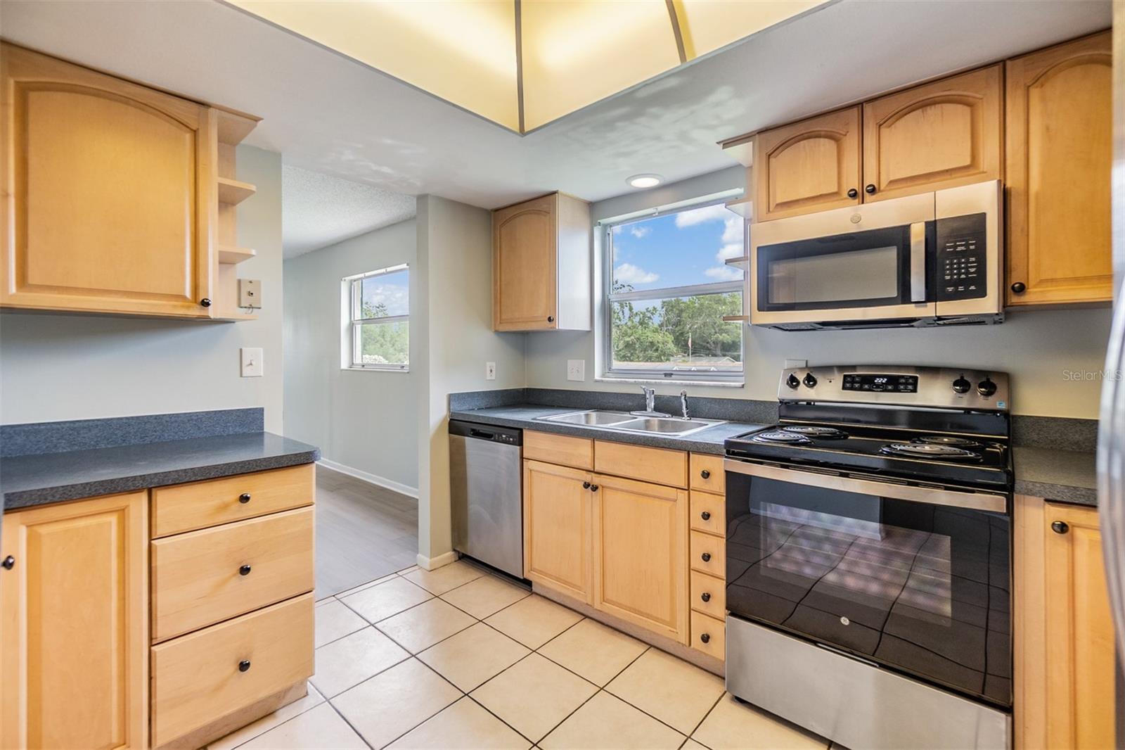 Image 10 of 33 For 9851 113th Street 206