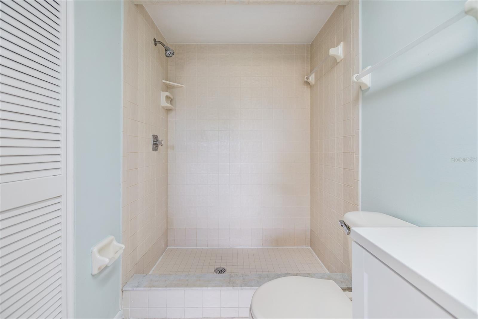 Image 16 of 33 For 9851 113th Street 206