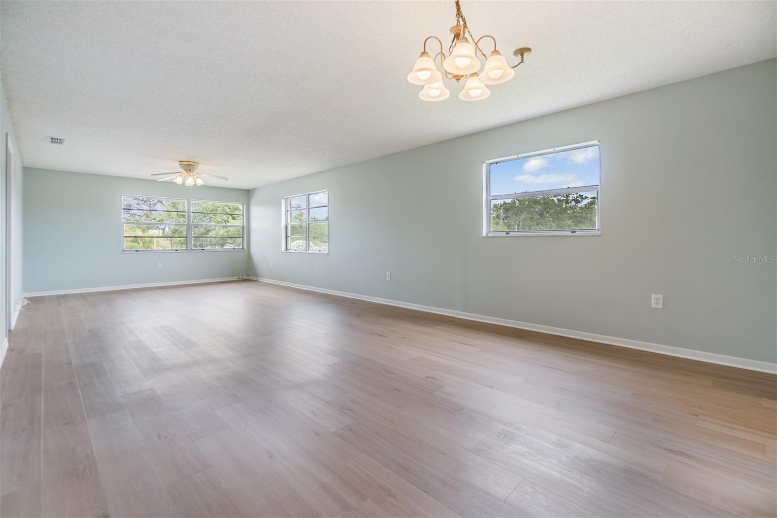Image 4 of 33 For 9851 113th Street 206
