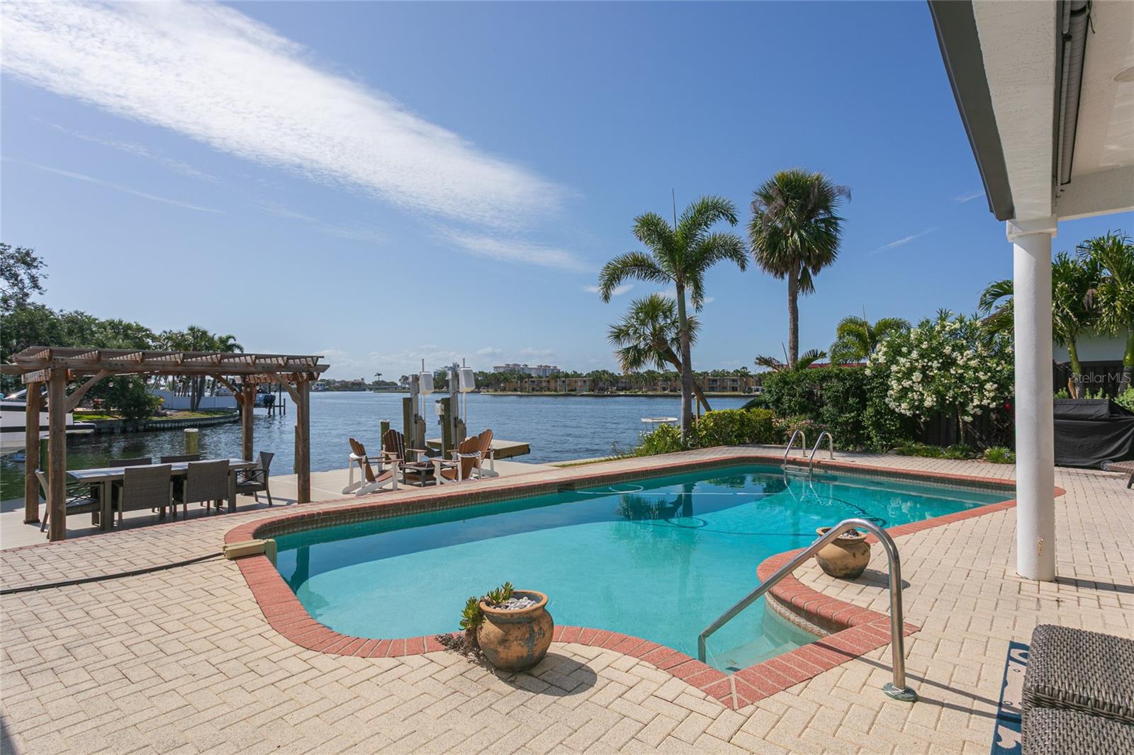 Details for 3901 13th Way Ne, ST PETERSBURG, FL 33703