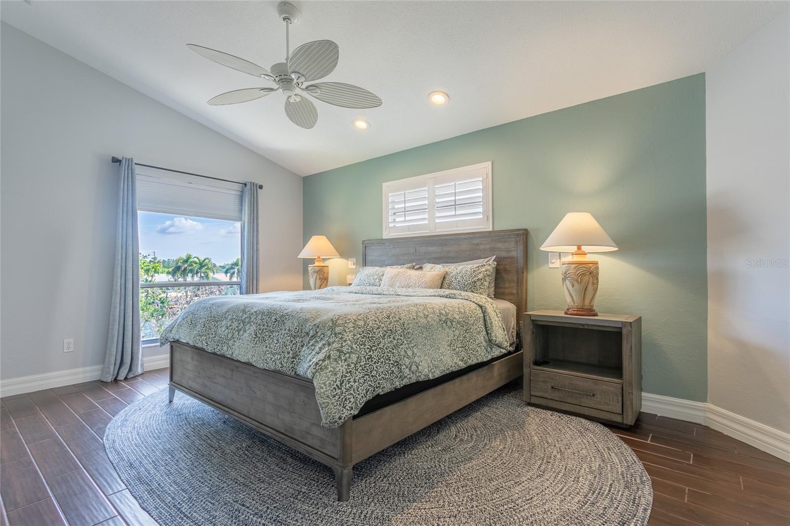 Image 29 of 35 For 3901 13th Way Ne