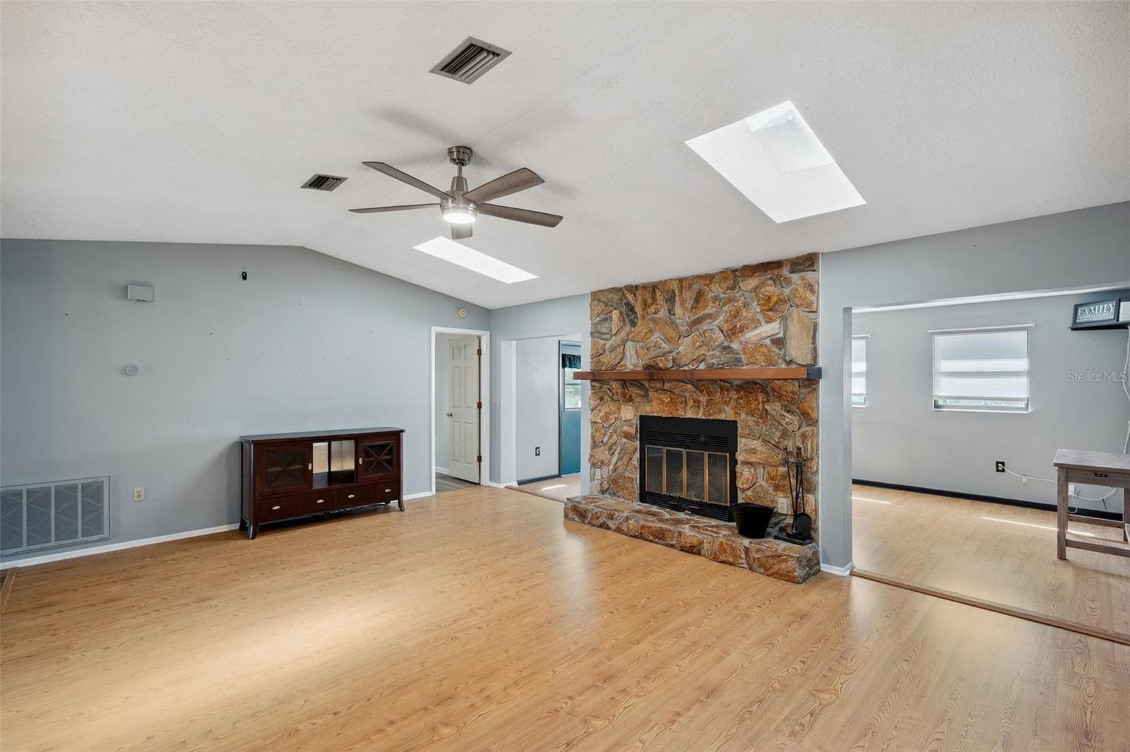 Image 12 of 41 For 9010 Bonnet Way