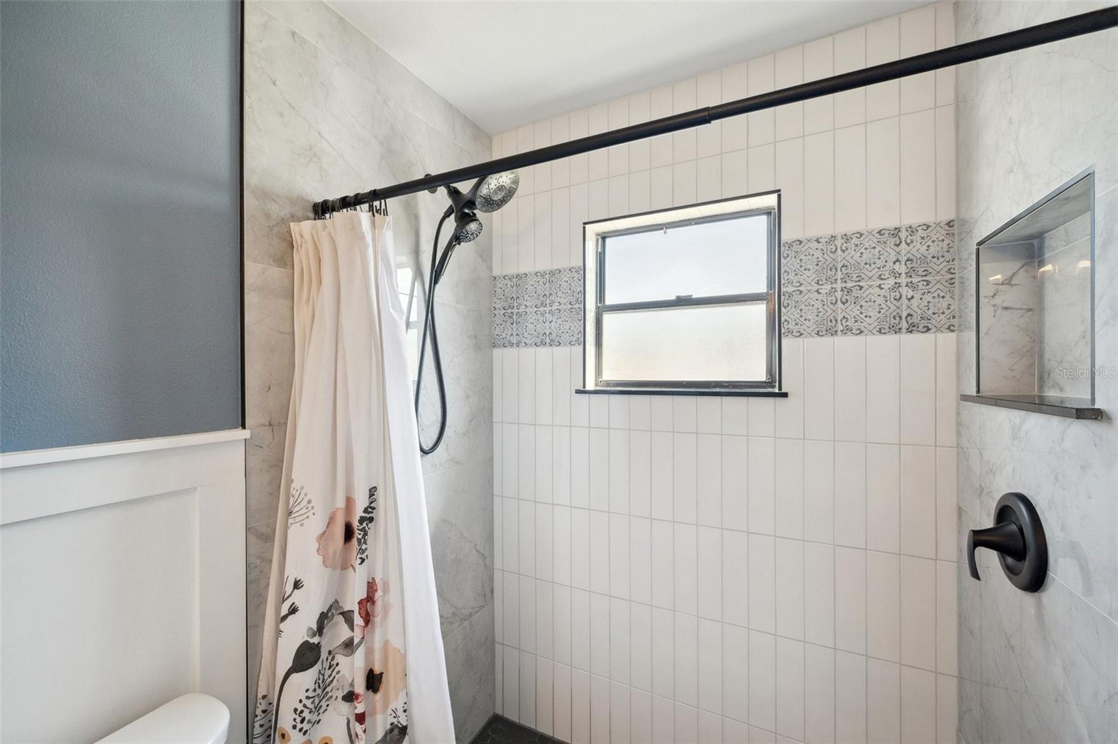Image 22 of 41 For 9010 Bonnet Way
