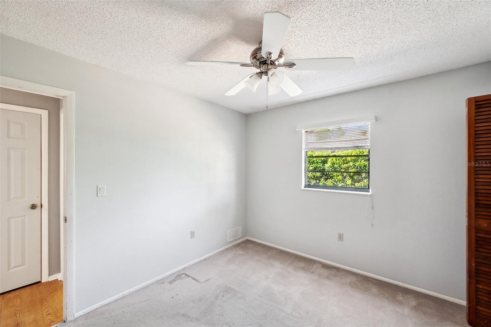 Image 23 of 41 For 9010 Bonnet Way