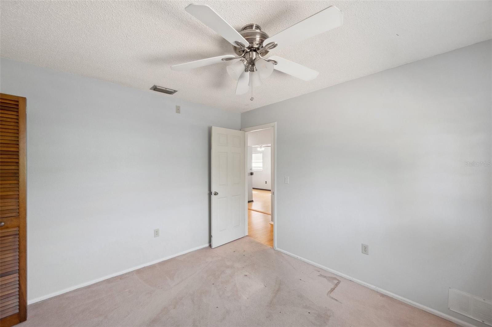 Image 24 of 41 For 9010 Bonnet Way
