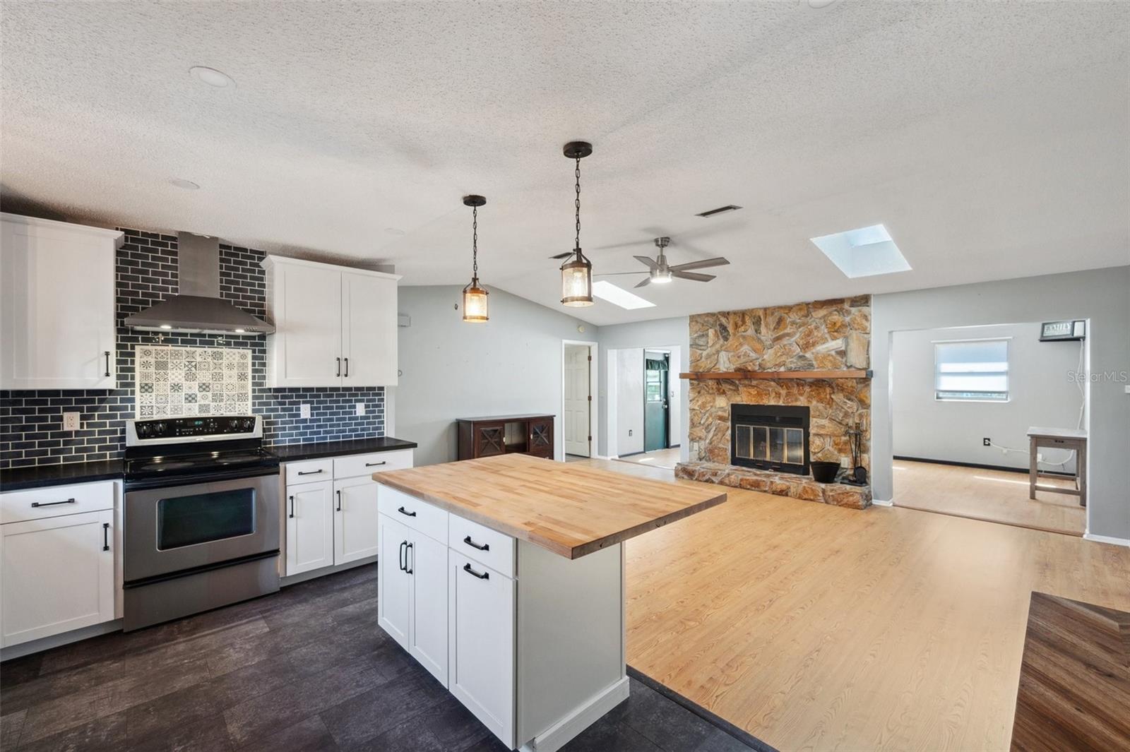 Image 5 of 41 For 9010 Bonnet Way