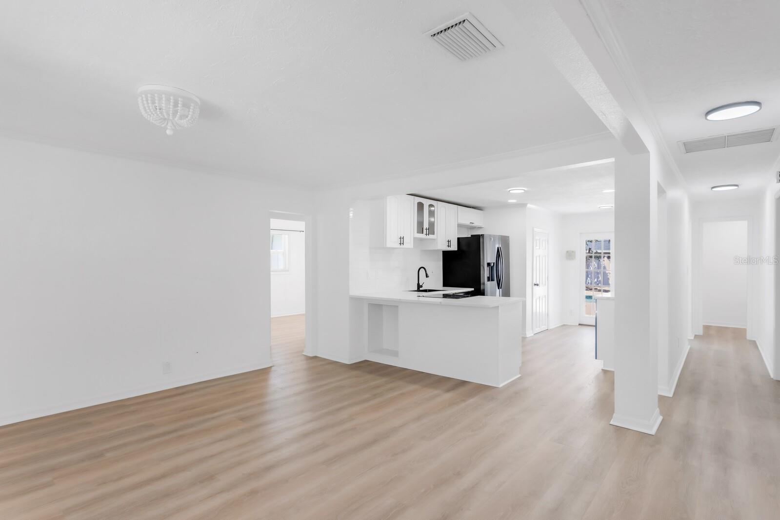Image 11 of 33 For 621 85th Avenue N