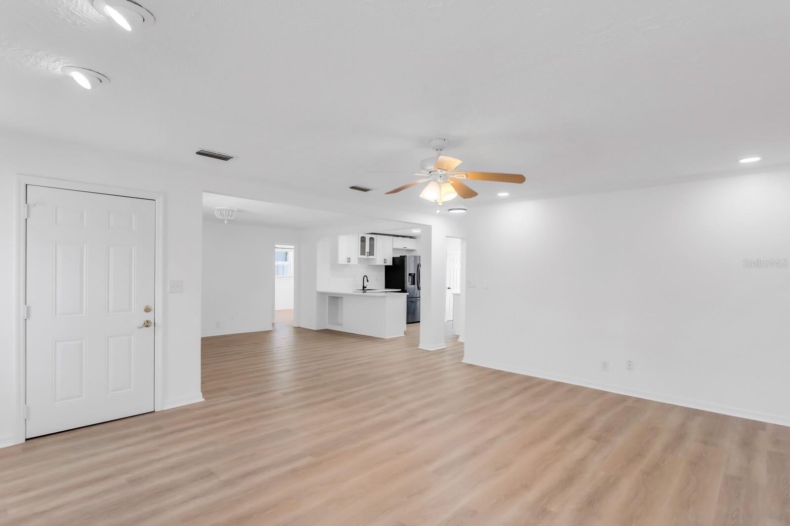 Image 8 of 33 For 621 85th Avenue N