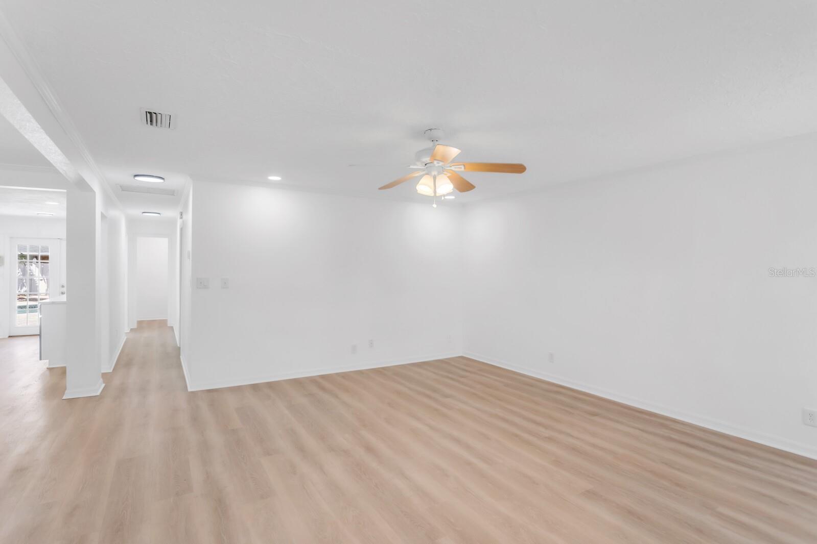 Image 9 of 33 For 621 85th Avenue N