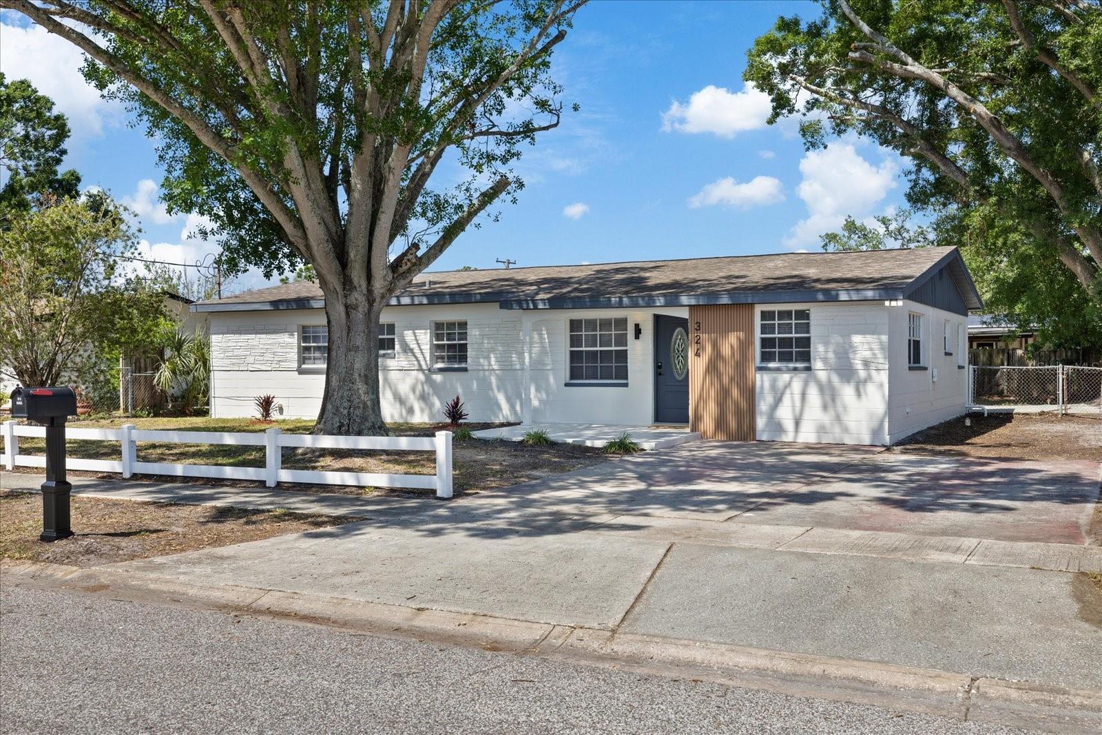 Image 10 of 46 For 324 Country Club Drive