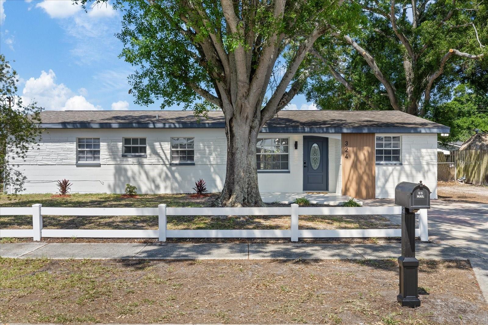 Image 11 of 46 For 324 Country Club Drive