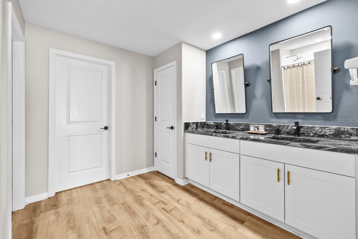 Image 15 of 28 For 10333 Scarlet Skimmer Drive