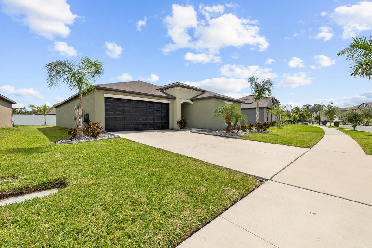 Image 4 of 28 For 10333 Scarlet Skimmer Drive