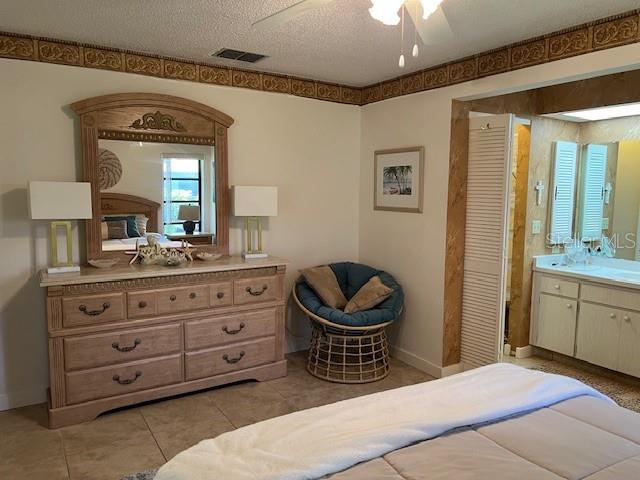 Image 20 of 30 For 2506 Laurelwood Drive 4c