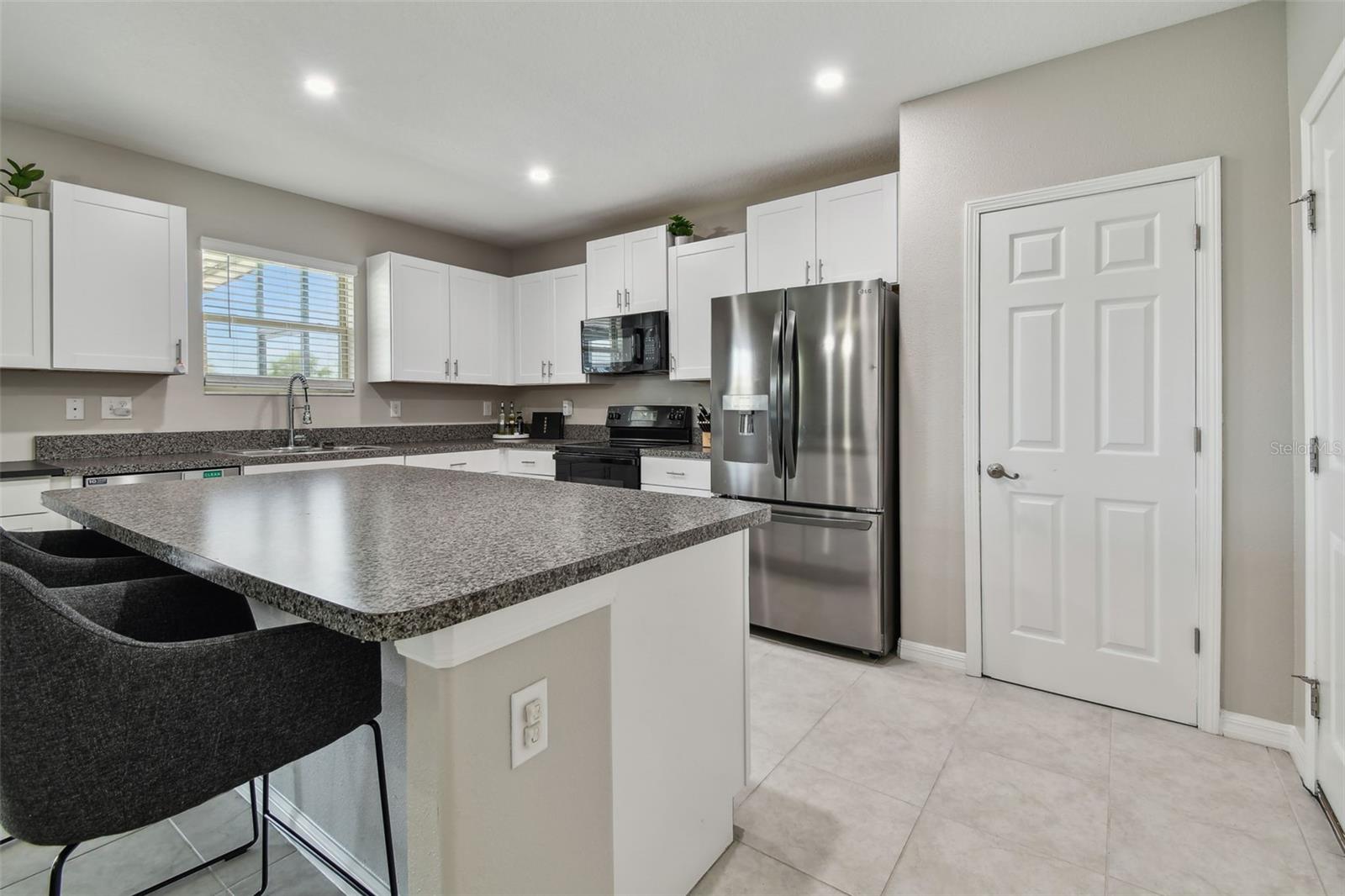 Listing photo id 10 for 11504 Sage Canyon Drive