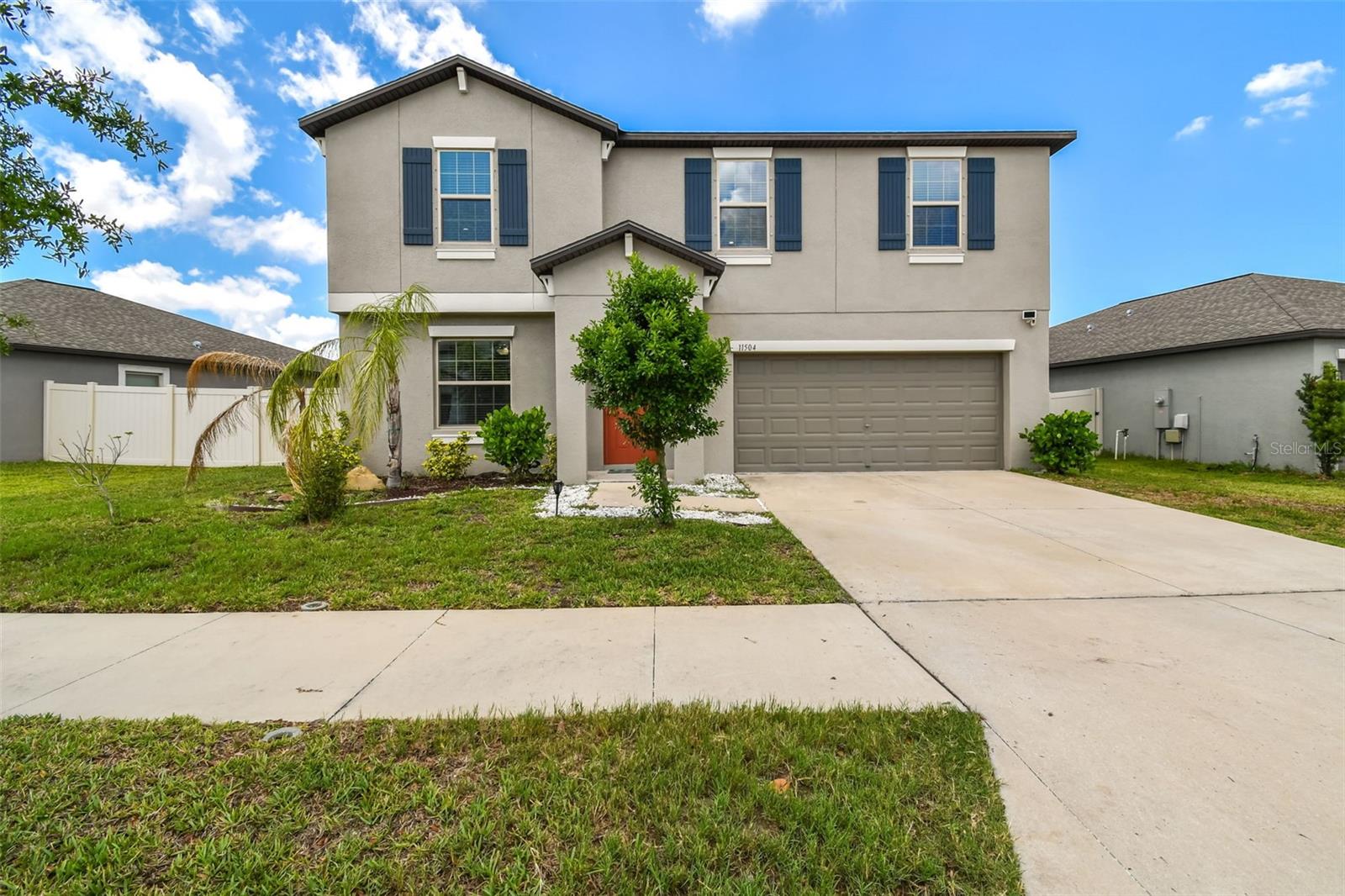 Listing photo id 1 for 11504 Sage Canyon Drive