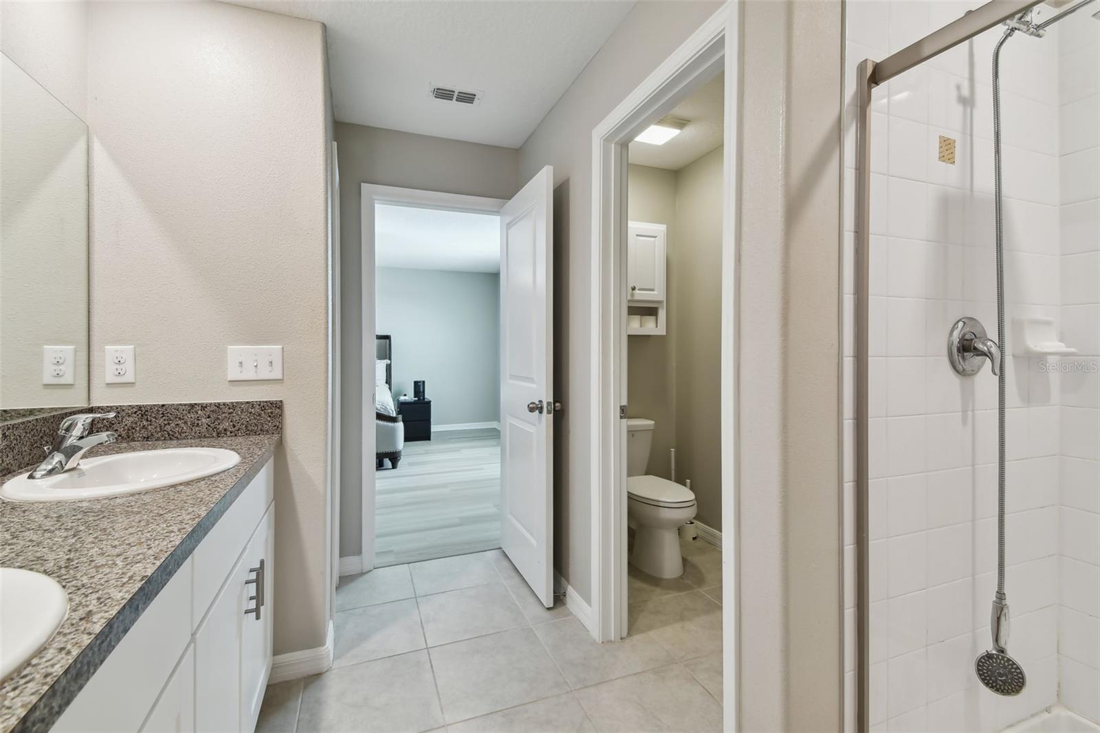 Listing photo id 31 for 11504 Sage Canyon Drive