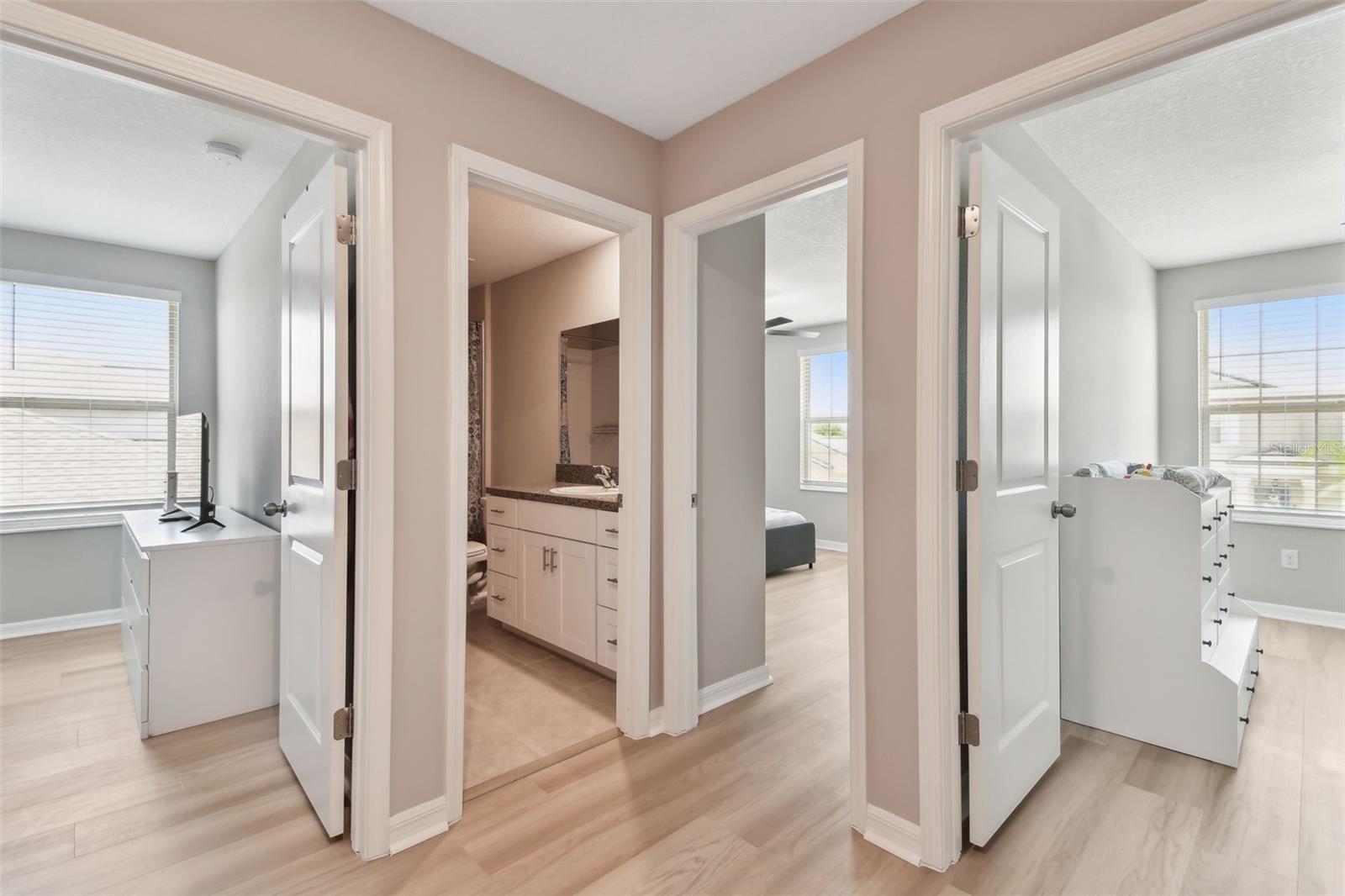 Listing photo id 32 for 11504 Sage Canyon Drive