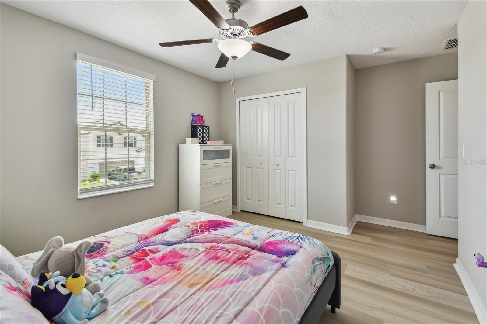 Listing photo id 41 for 11504 Sage Canyon Drive