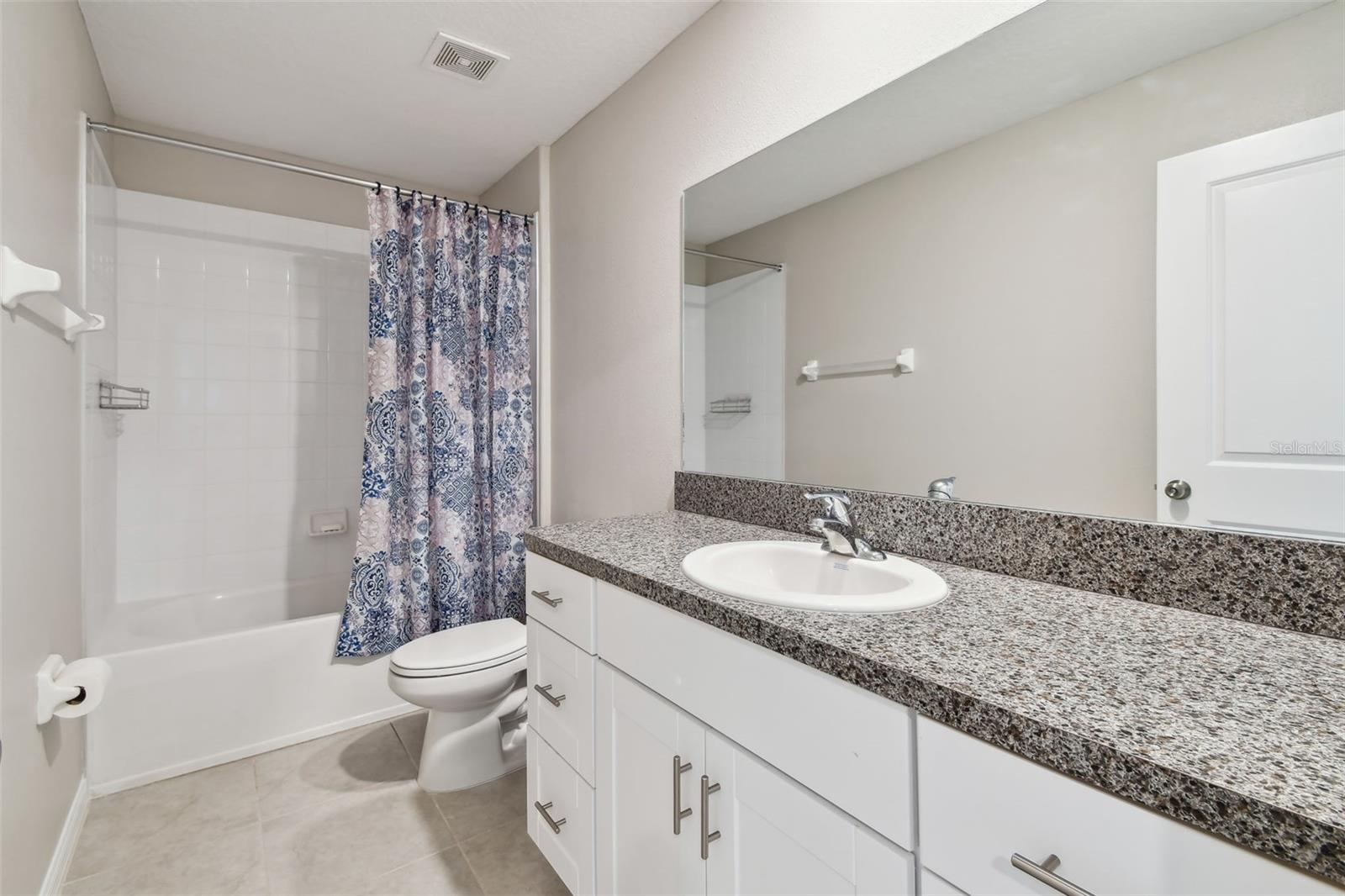 Listing photo id 44 for 11504 Sage Canyon Drive