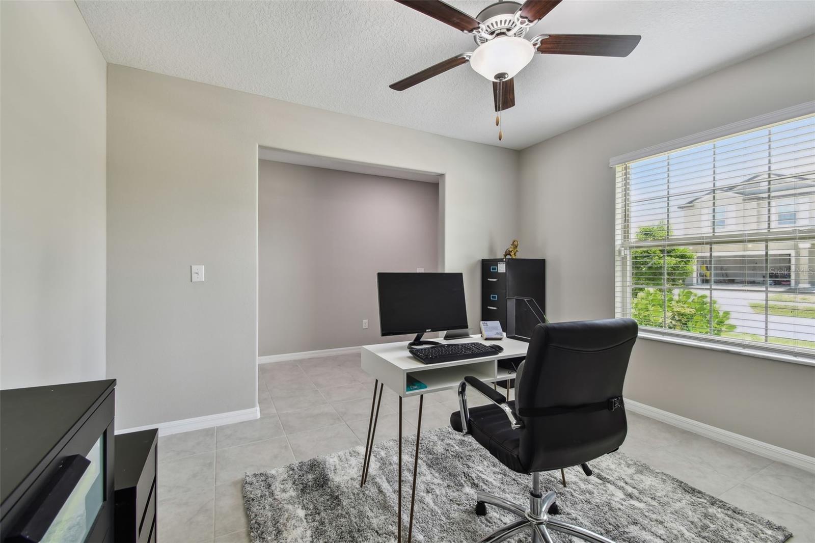 Listing photo id 6 for 11504 Sage Canyon Drive