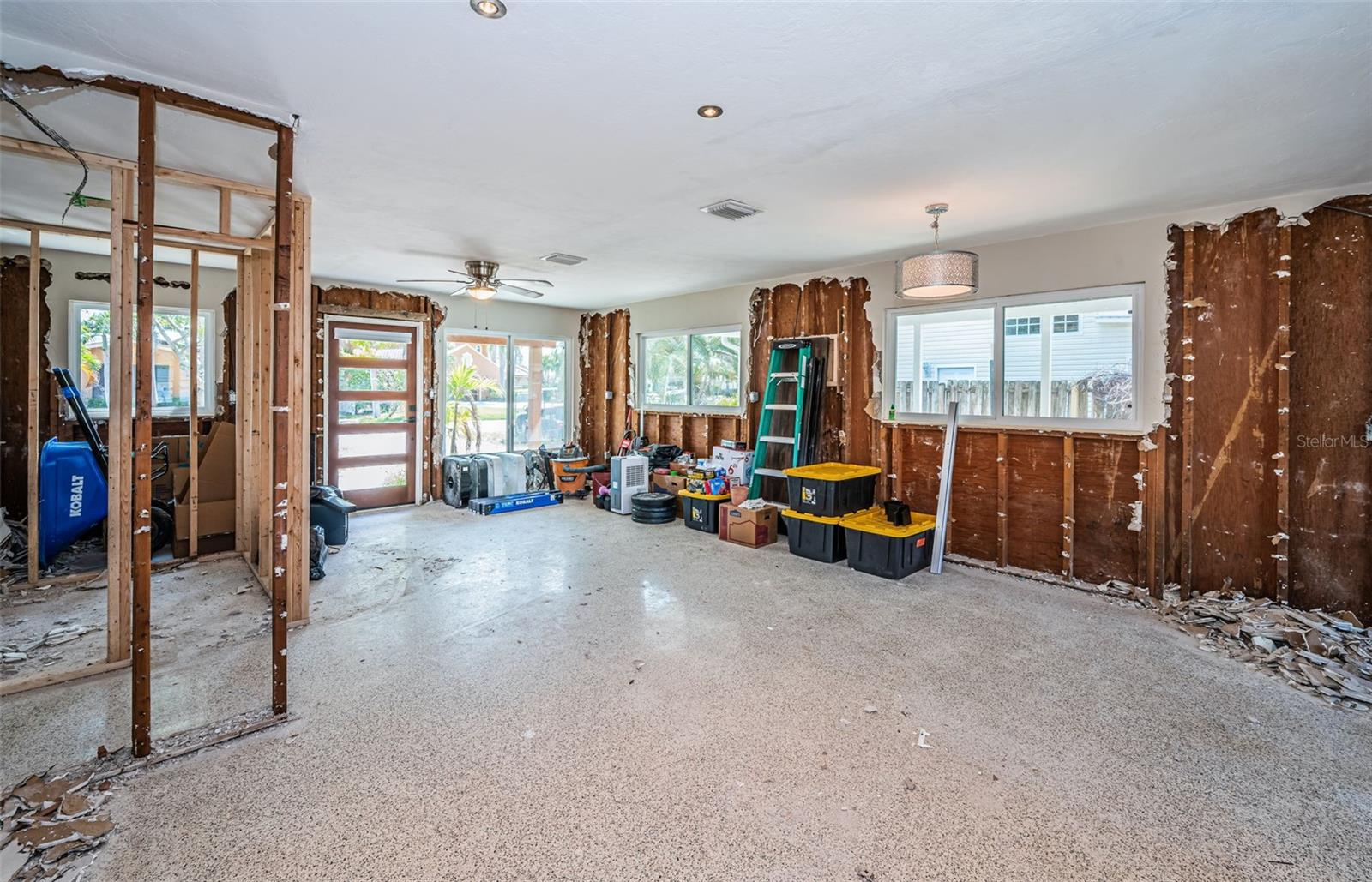 Image 11 of 25 For 3962 Poinsettia Drive