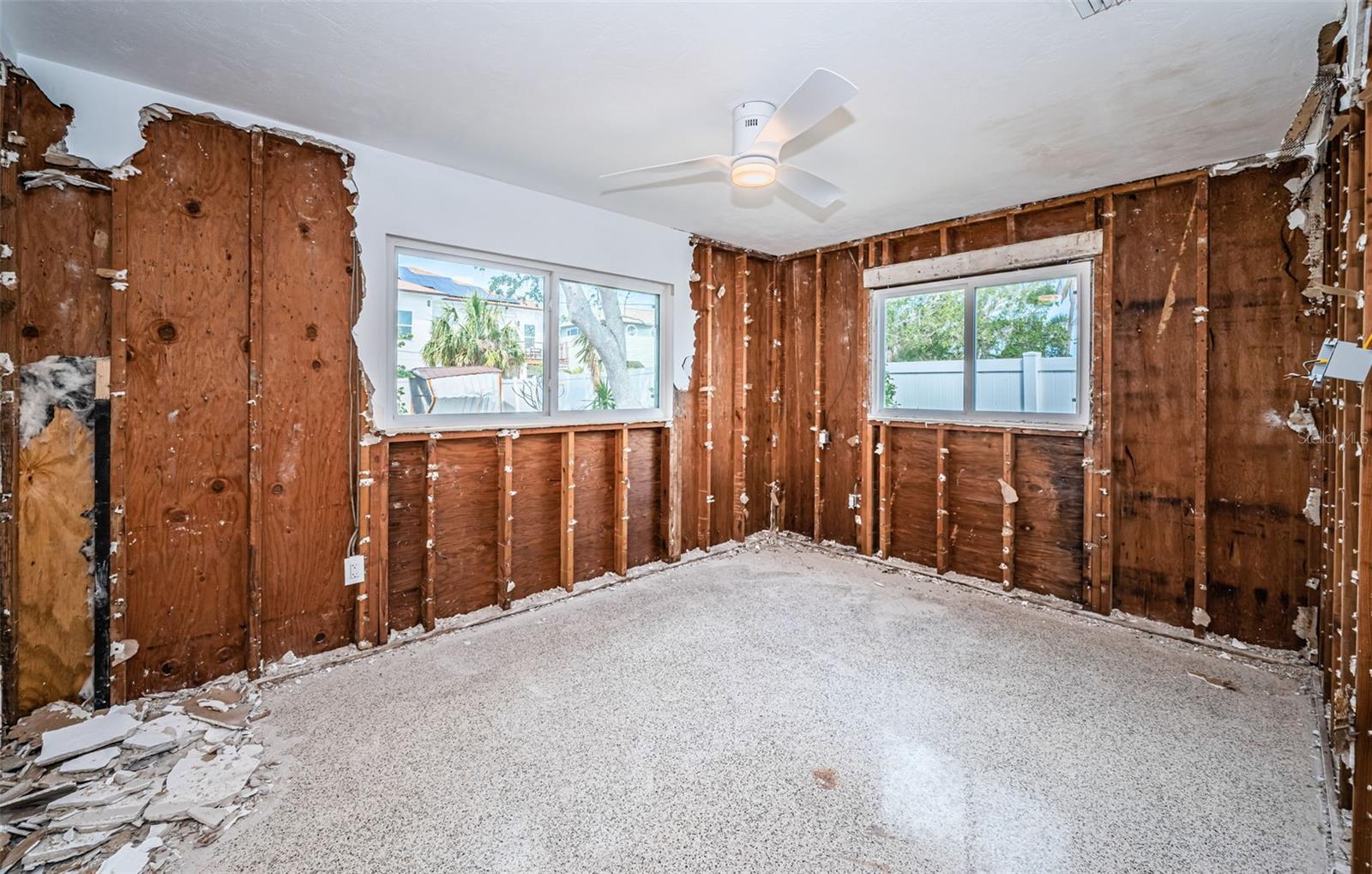 Image 13 of 25 For 3962 Poinsettia Drive