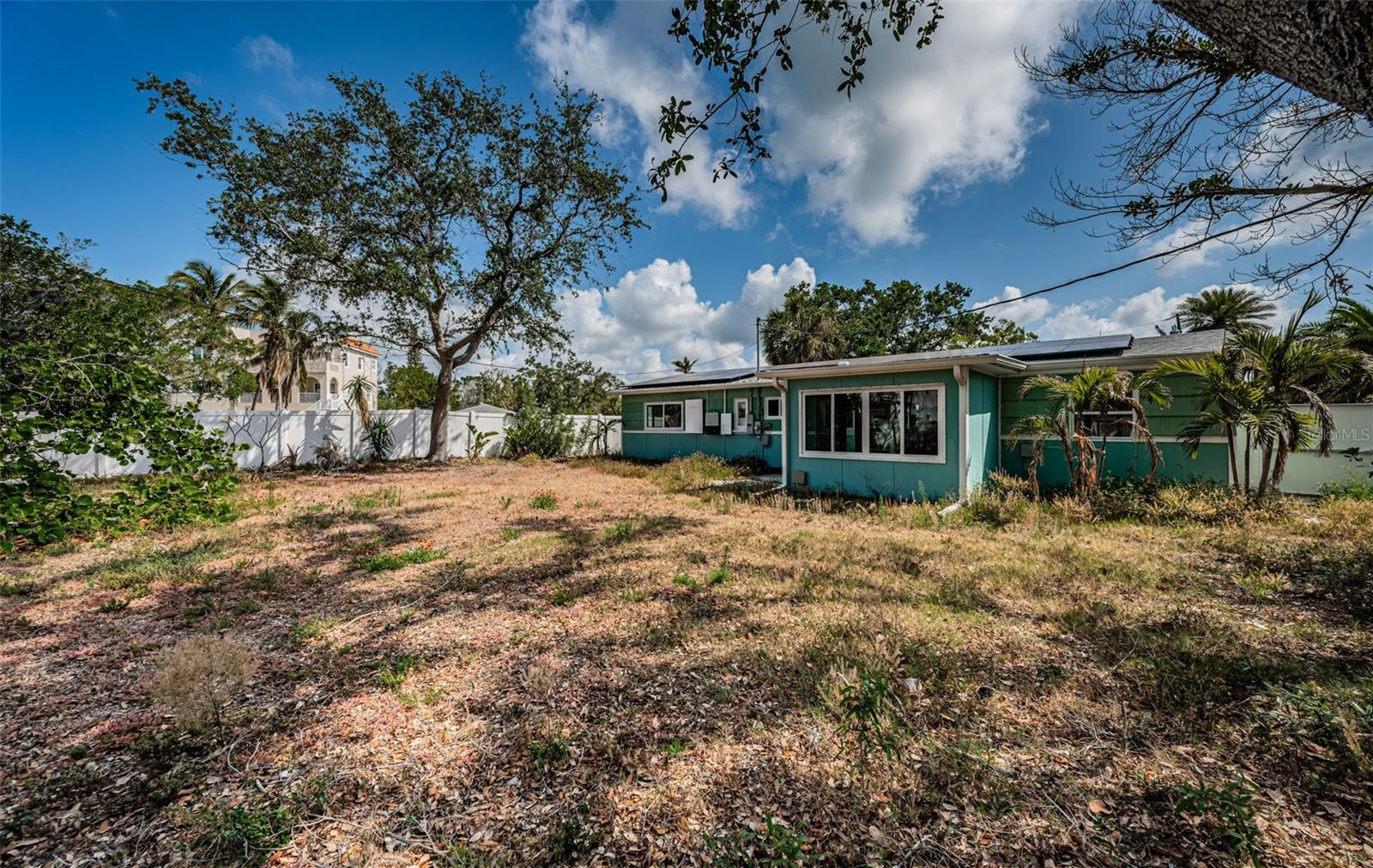 Image 20 of 25 For 3962 Poinsettia Drive