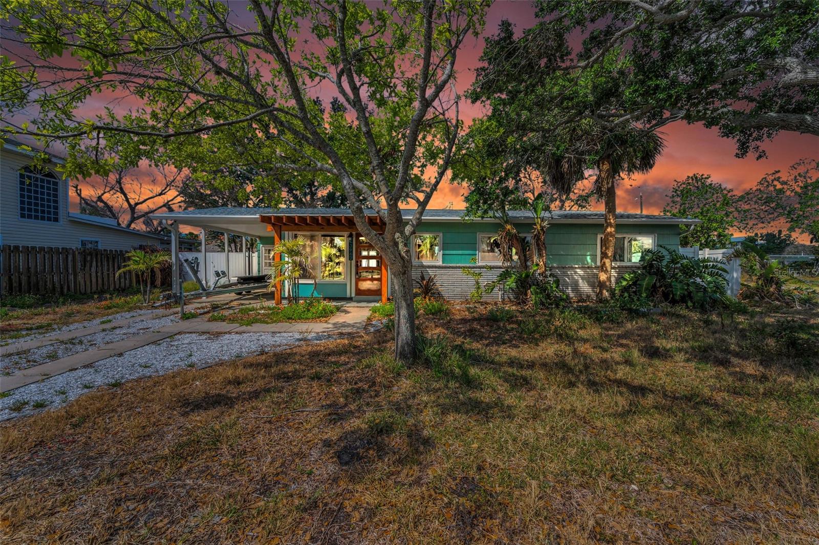 Image 21 of 25 For 3962 Poinsettia Drive