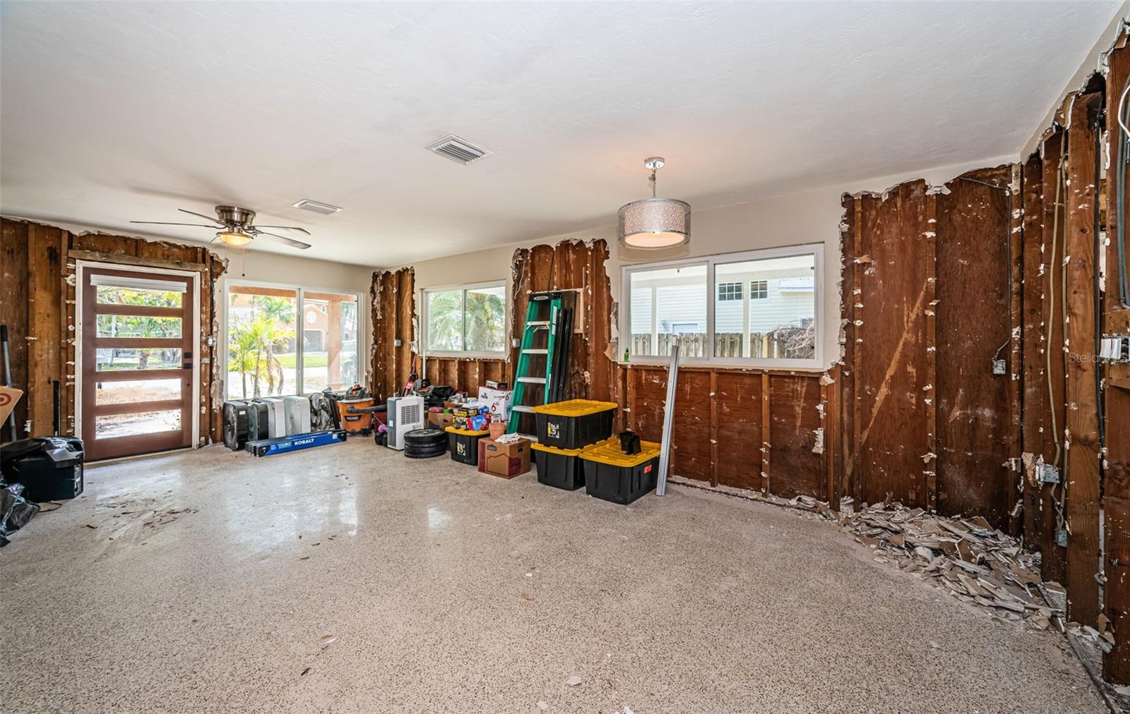 Image 8 of 25 For 3962 Poinsettia Drive