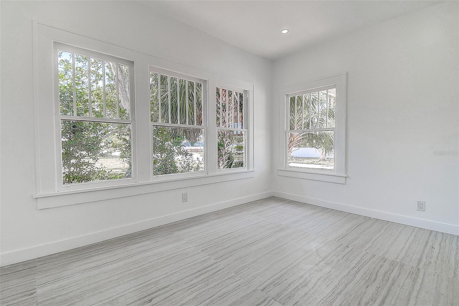 Image 22 of 40 For 4519 5th Avenue S