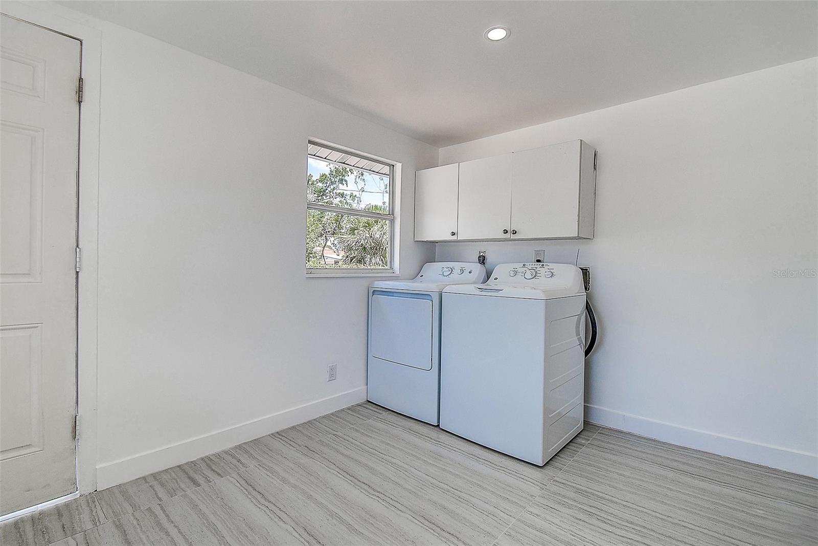 Image 30 of 40 For 4519 5th Avenue S