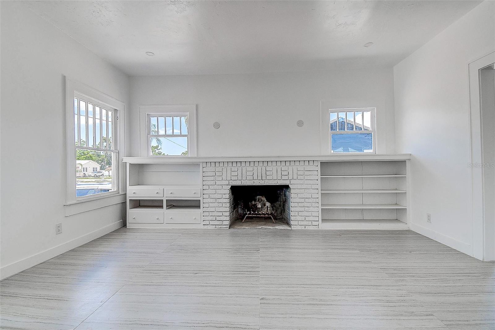 Image 9 of 40 For 4519 5th Avenue S