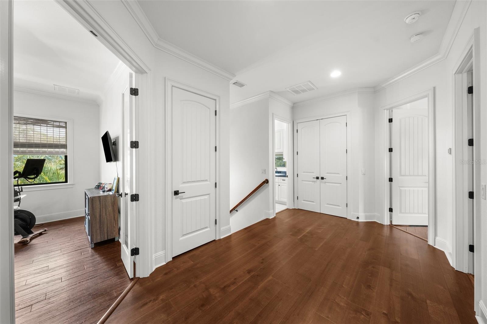 Image 16 of 34 For 4804 Beachway Drive