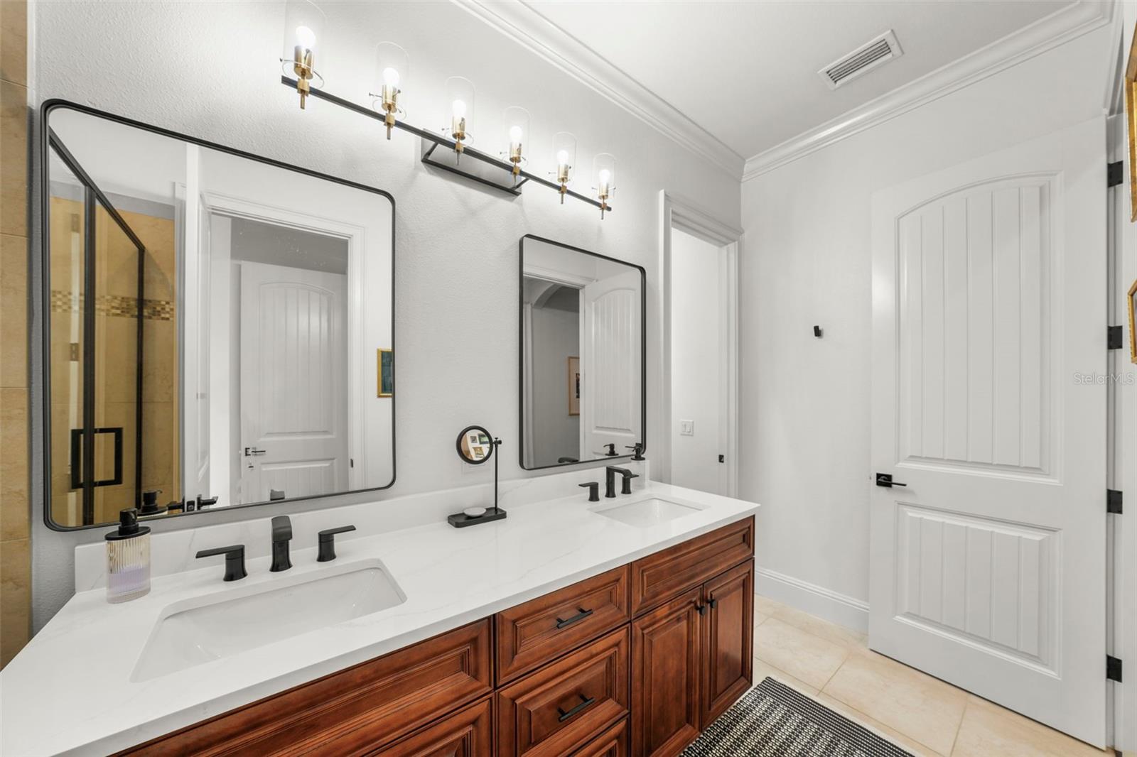 Image 24 of 34 For 4804 Beachway Drive