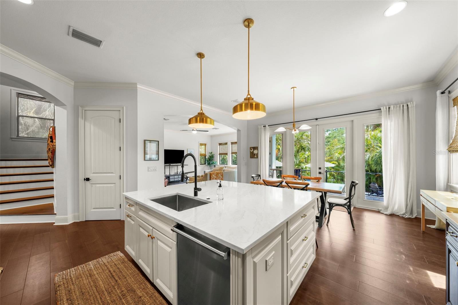 Image 5 of 34 For 4804 Beachway Drive