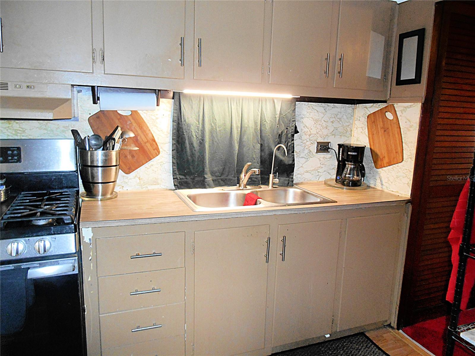 Image 23 of 47 For 7801 34th Avenue N 2