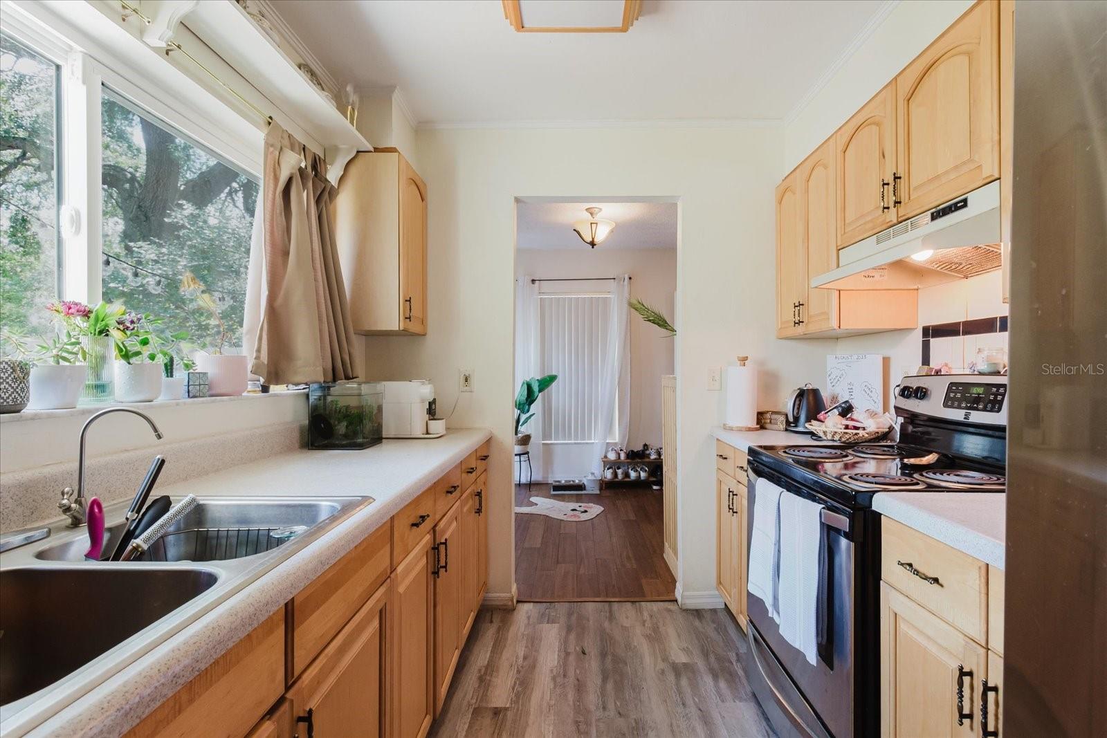 Listing photo id 25 for 11802 Foxrun Lane