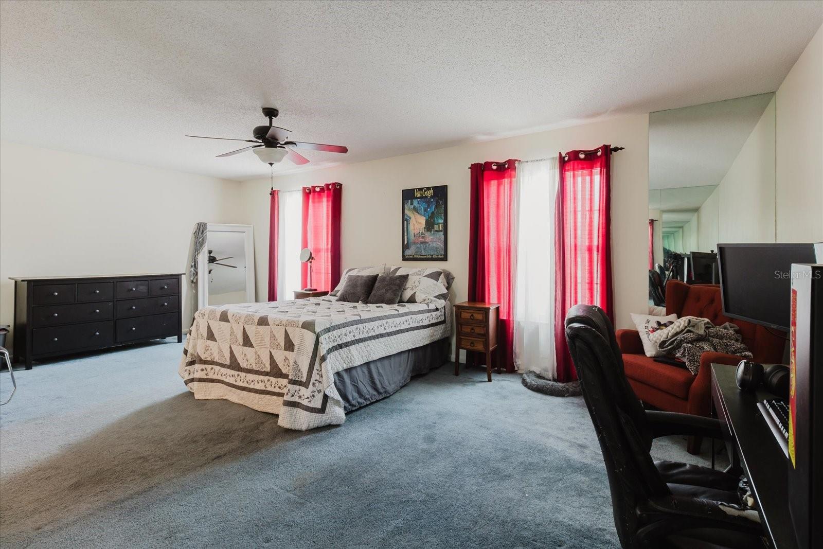Listing photo id 29 for 11802 Foxrun Lane