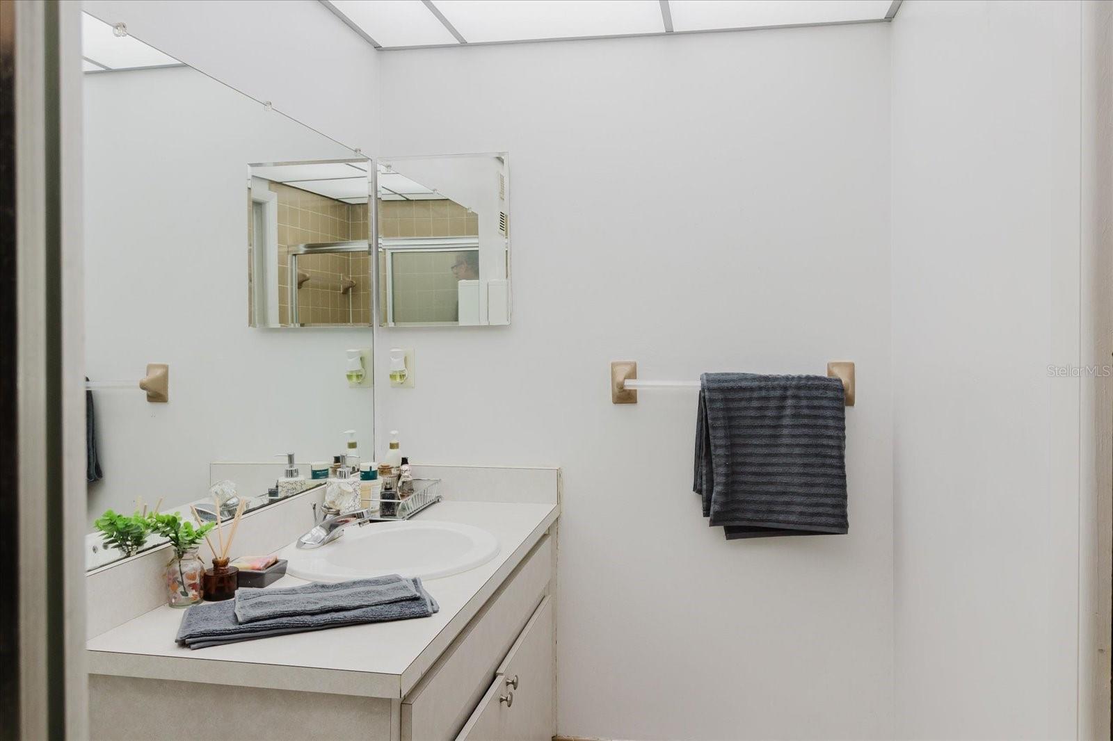 Listing photo id 43 for 11802 Foxrun Lane