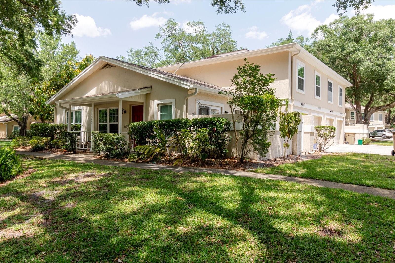 Listing photo id 3 for 11802 Foxrun Lane