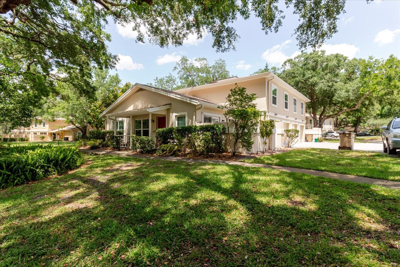 Listing photo id 54 for 11802 Foxrun Lane