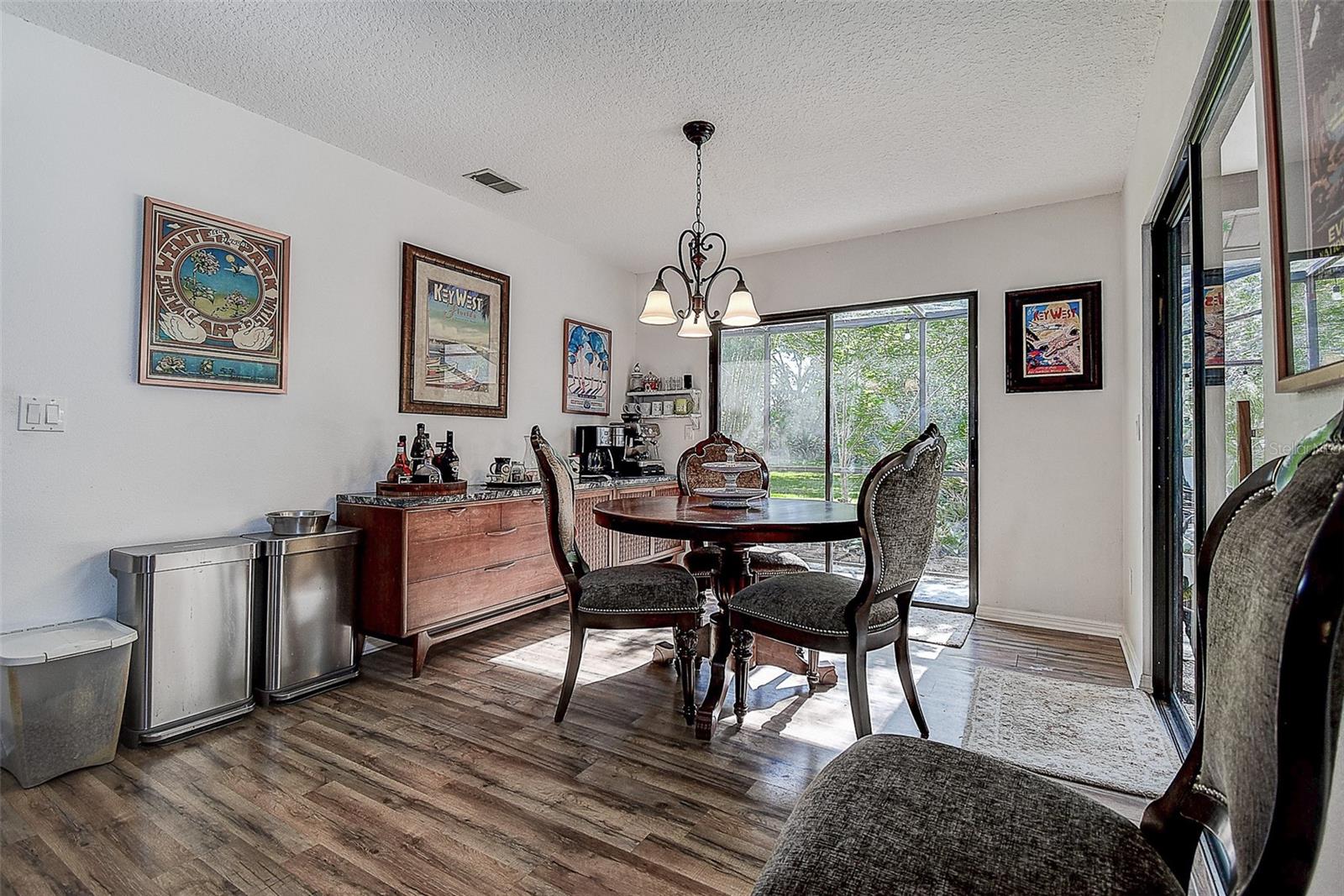 Image 17 of 53 For 17519 Drake Court