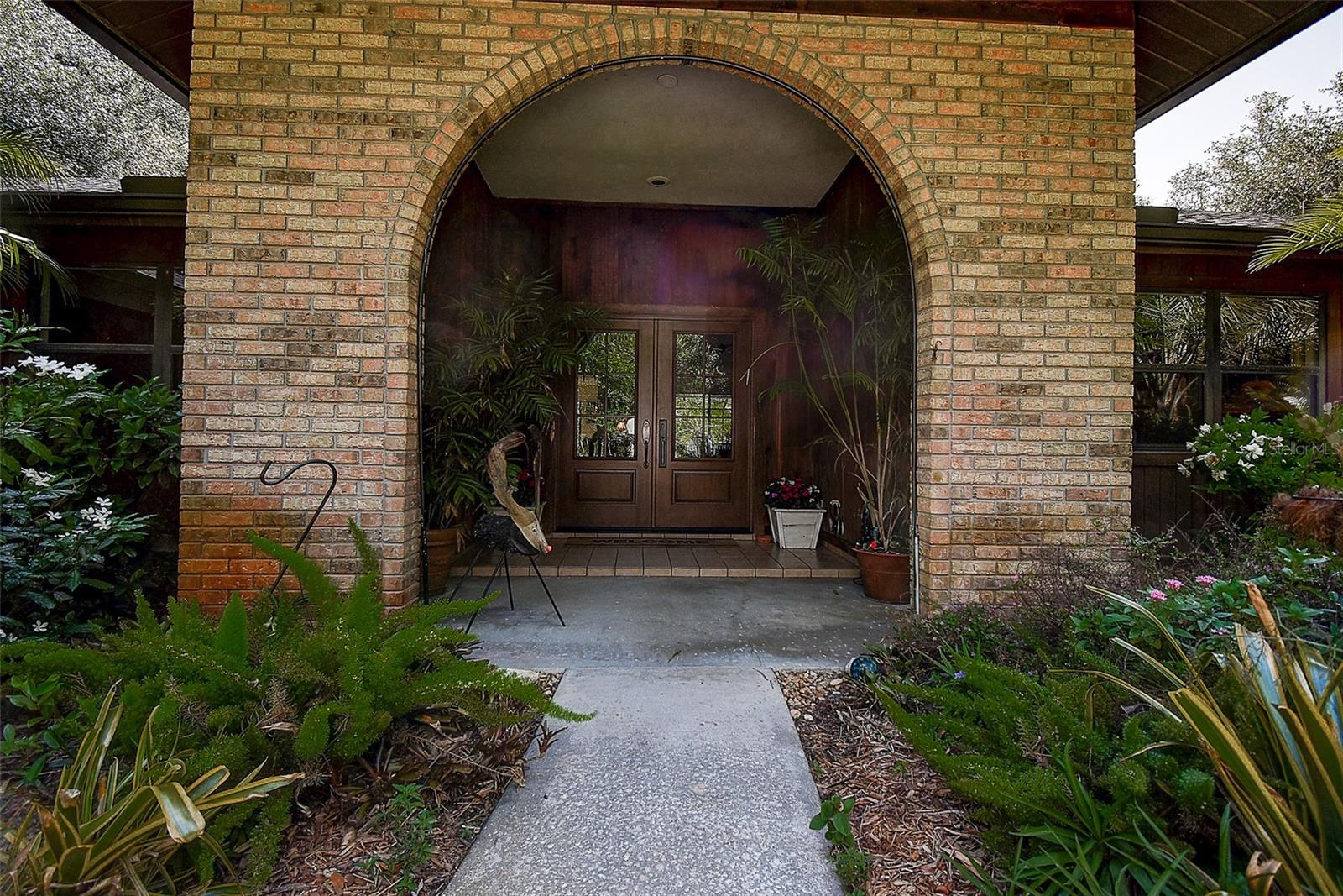 Image 4 of 53 For 17519 Drake Court