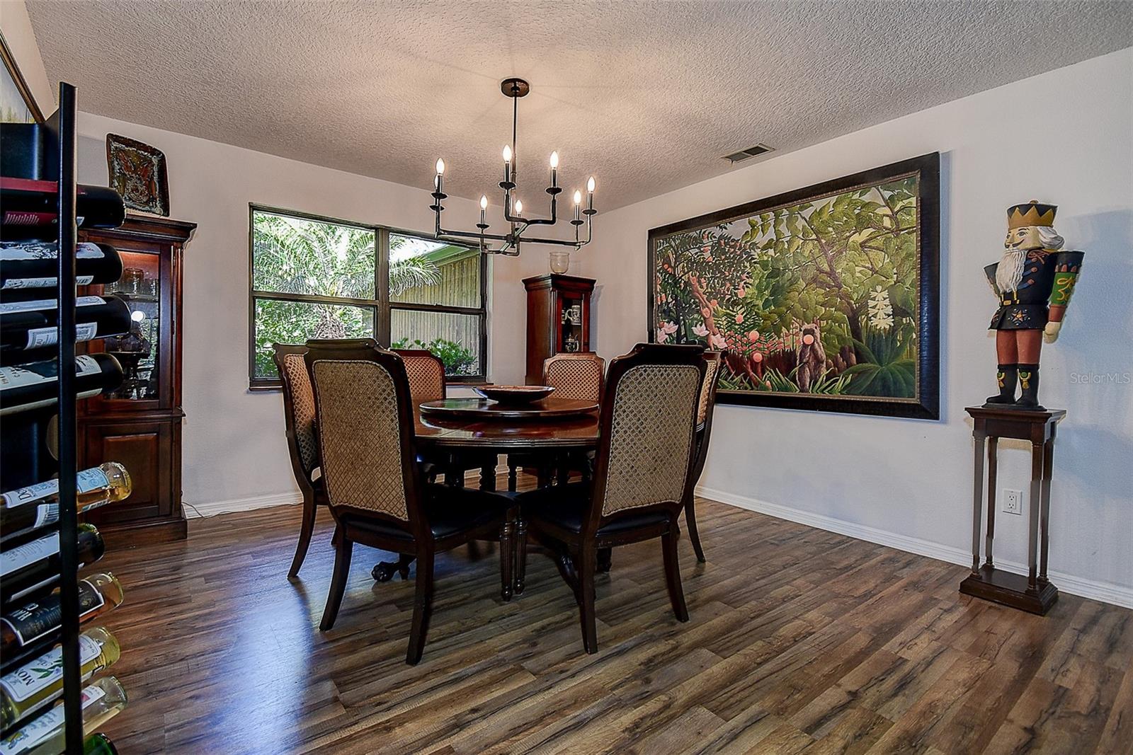 Image 6 of 53 For 17519 Drake Court