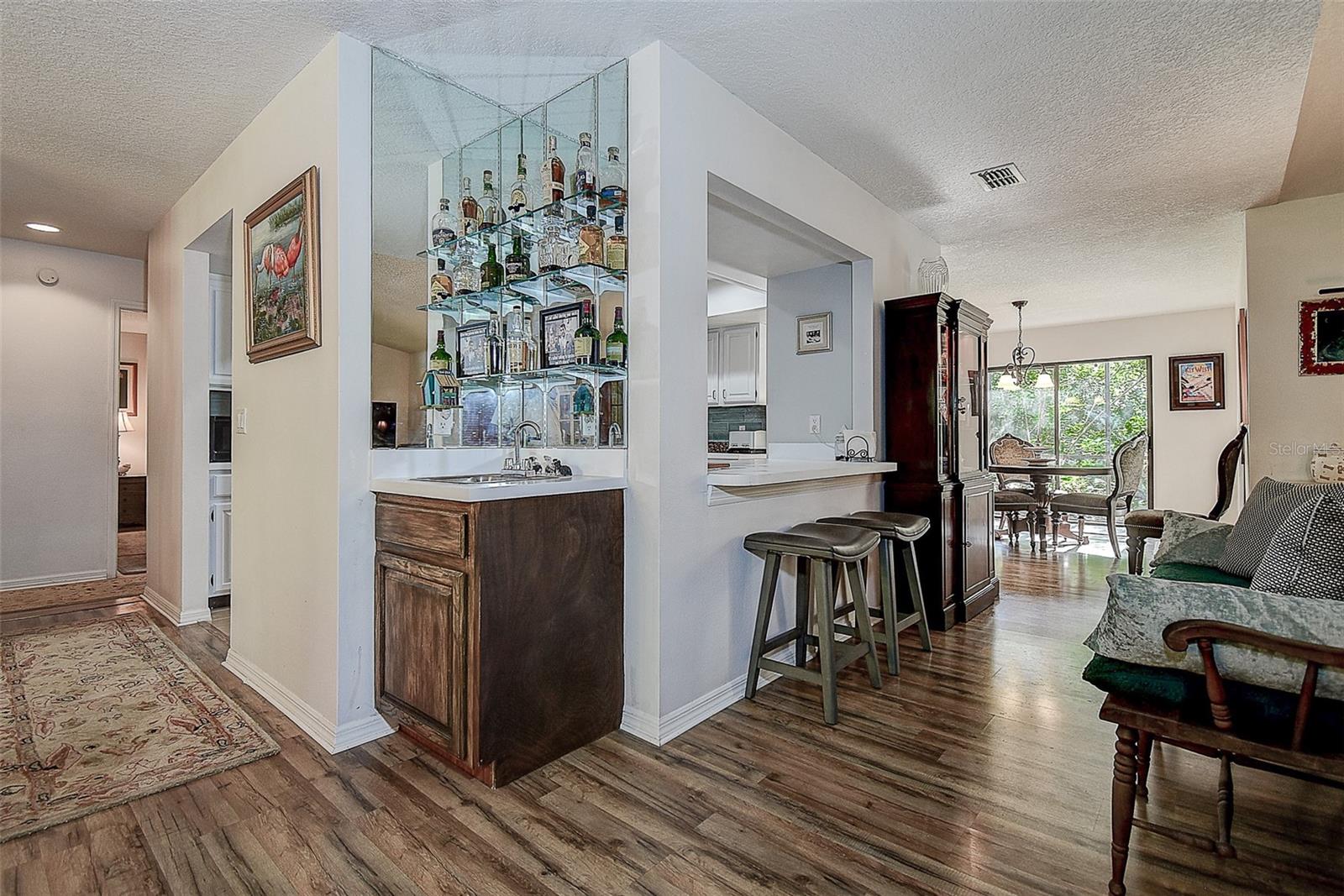 Image 7 of 53 For 17519 Drake Court