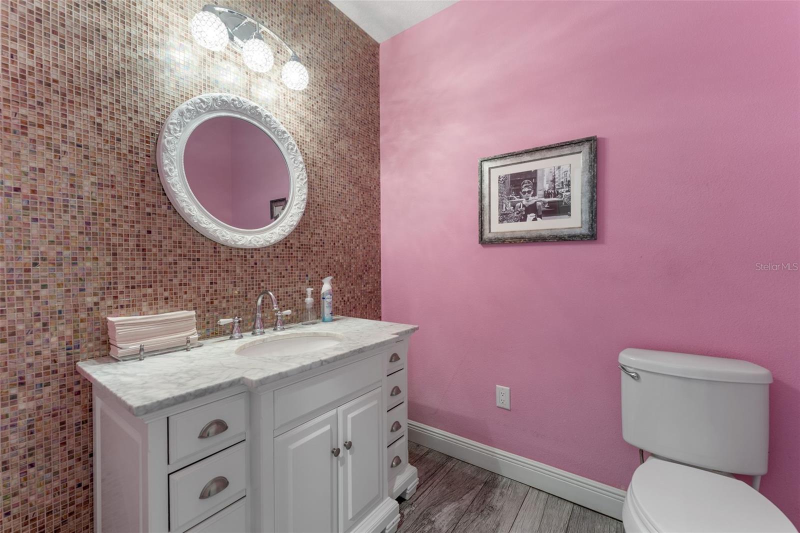 Listing photo id 9 for 337 Plant Avenue